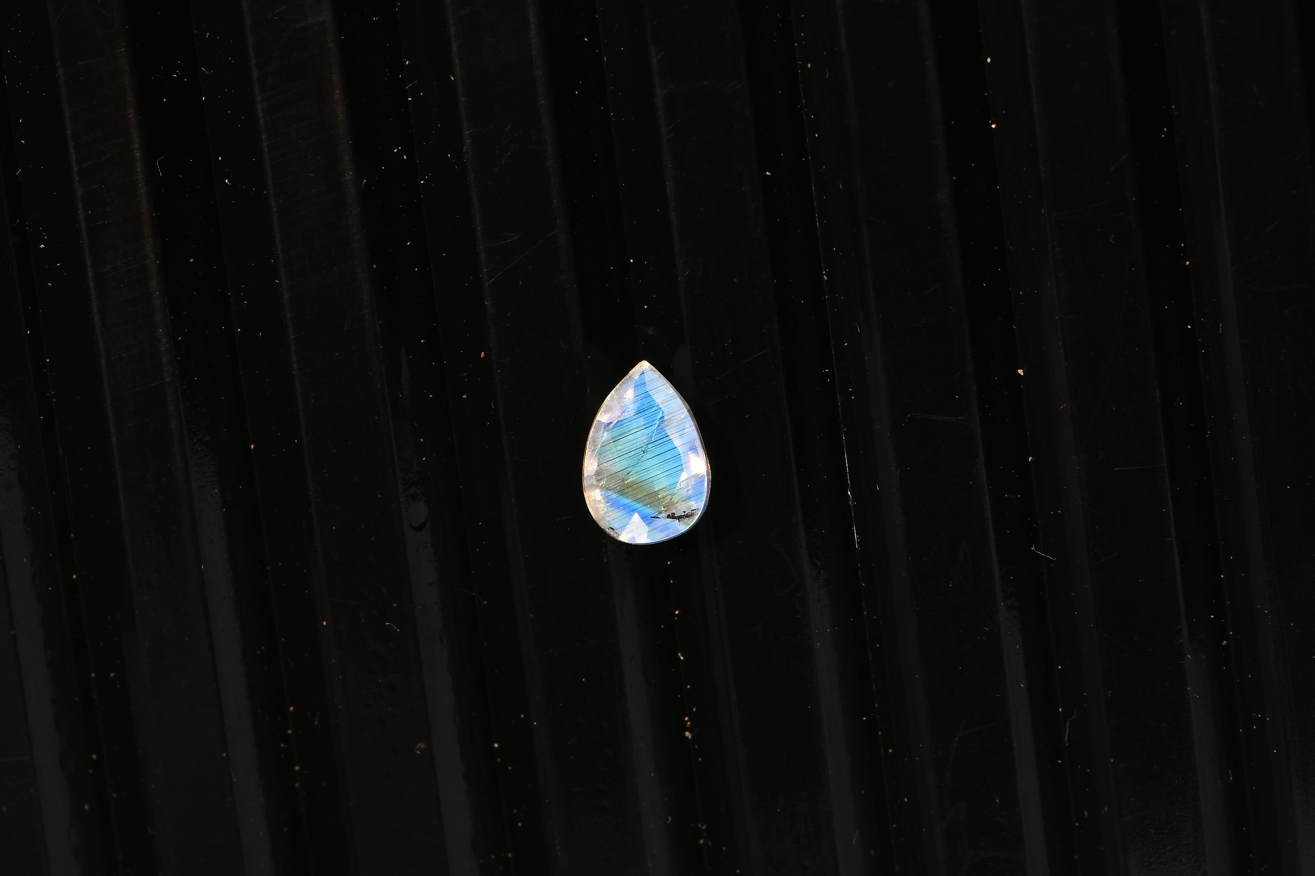 AA Rainbow Moonstone (Pear 7x5 mm) 0.75 ctw Loose Gemstone