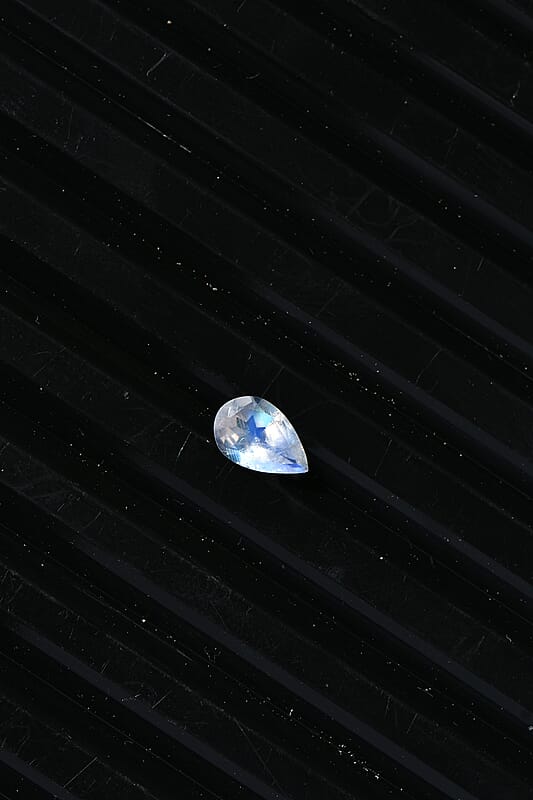 AA Rainbow Moonstone (Pear 8x6 mm) 0.69 ctw Loose Gemstone