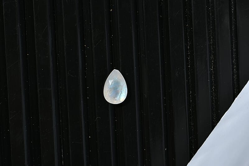 AA Rainbow Moonstone (Pear 9x6 mm) 1.17 ctw Loose Gemstone