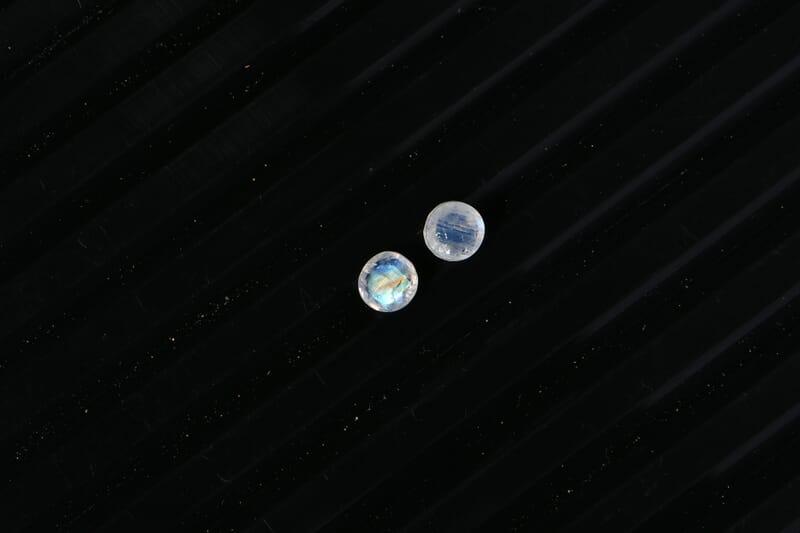 AA Rainbow Moonstone (Rnd 5 mm) 1.01 ctw Loose Gemstone