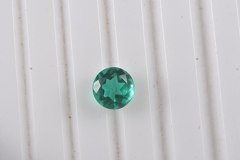 Emeraldine Triplet Quartz (Rnd 7 mm) 1.45 ctw Loose Gemstone