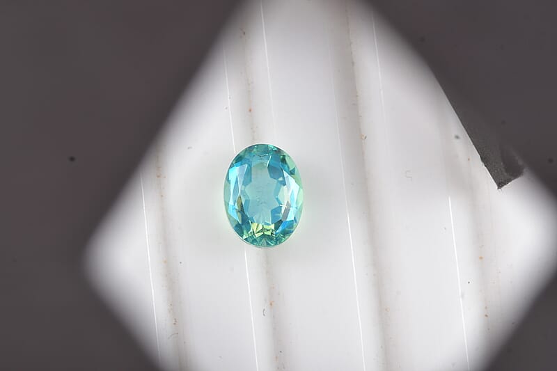 Peacock Triplet Quartz (Ovl 8x6mm) 1.30 ctw  Loose Gemstone