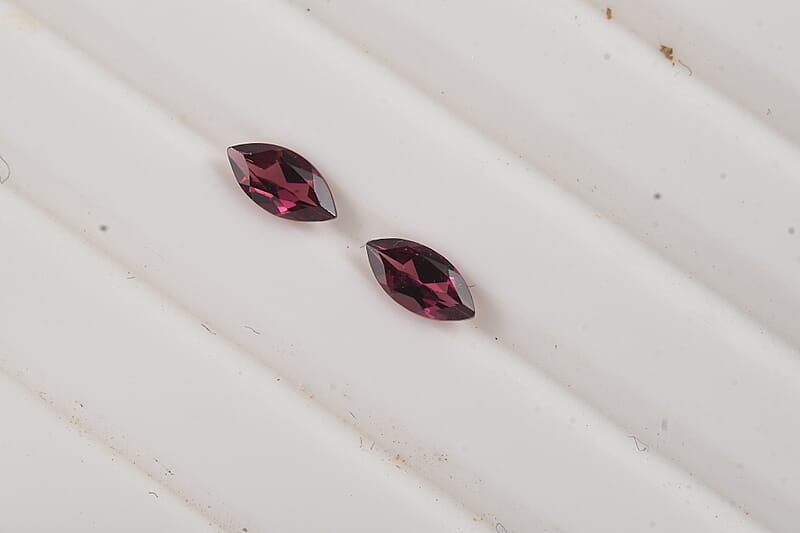 AAA Orissa Rhodolite Garnet (Mrq 5x2.5 mm) 0.35 ctw Loose Gemstone