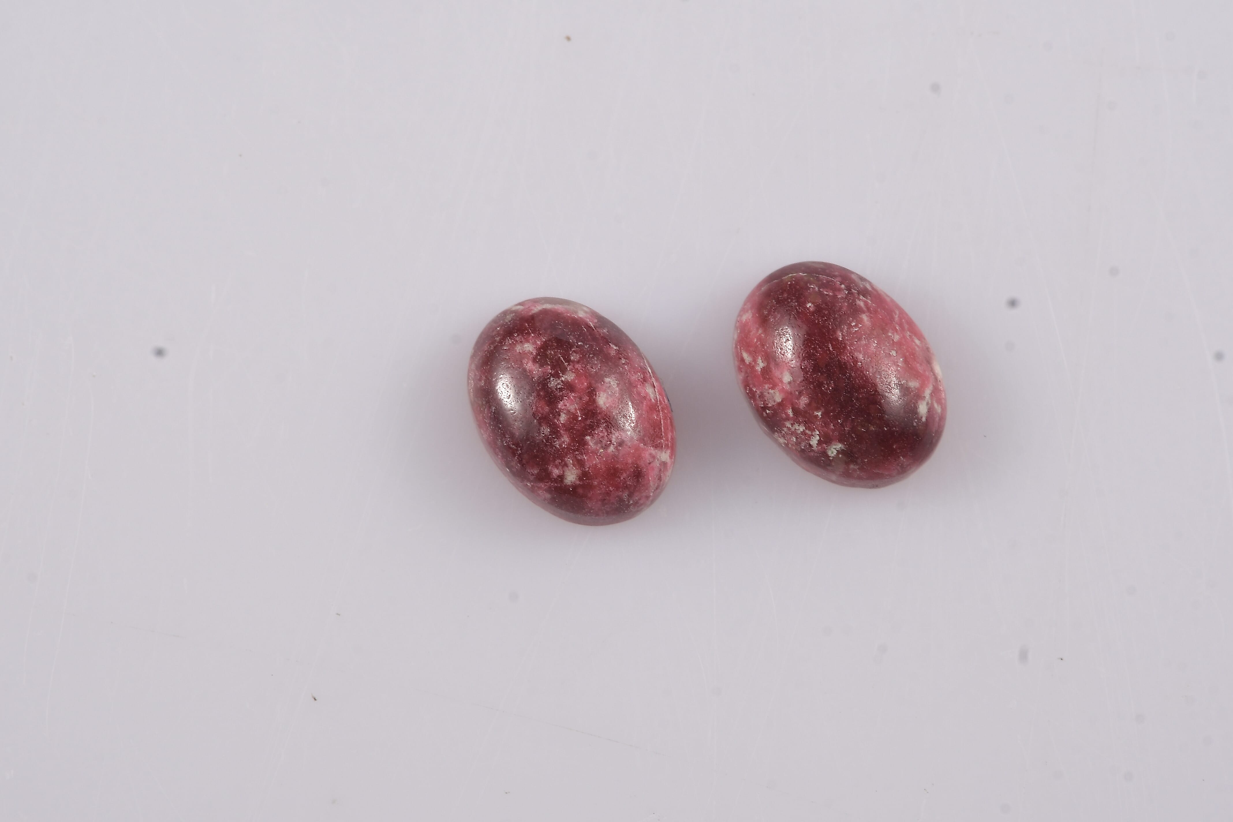 Norwegian Thulite (Ovl 8x6mm) 3.00 ctw Loose Gemstone