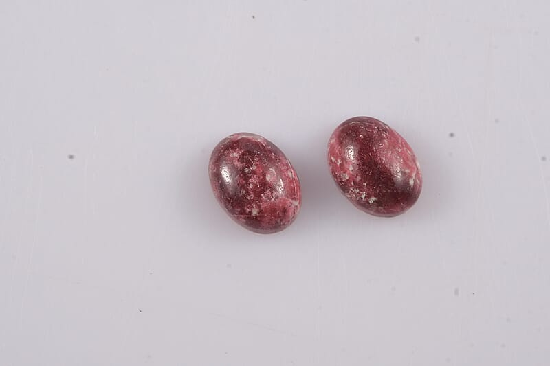 Norwegian Thulite (Ovl 8x6mm) 3.00 ctw Loose Gemstone