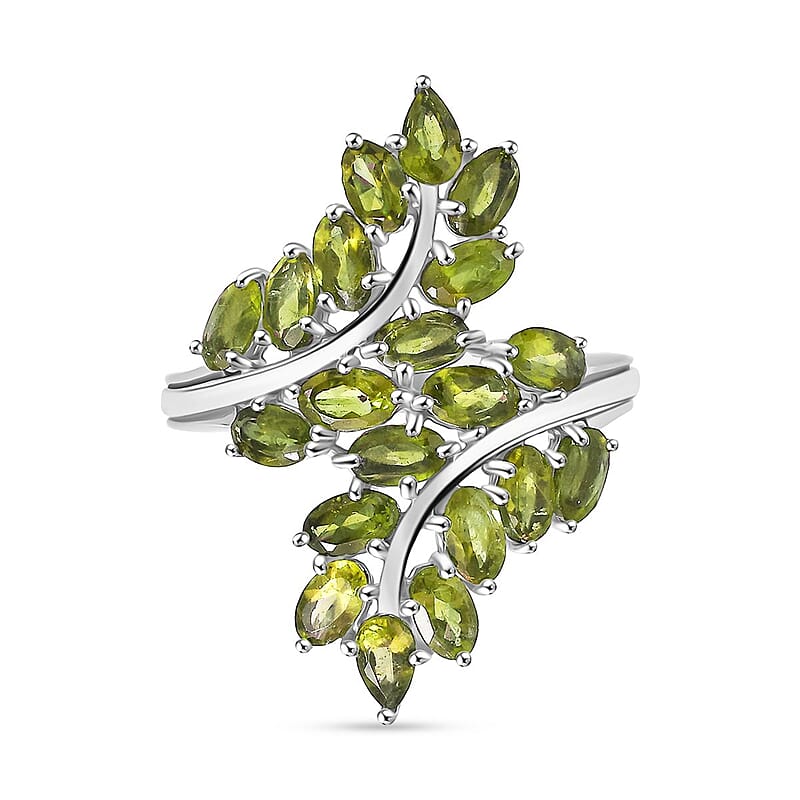 Hebei Peridot 4.20 ctw Ring in Stainless Steel (Size 8.0)