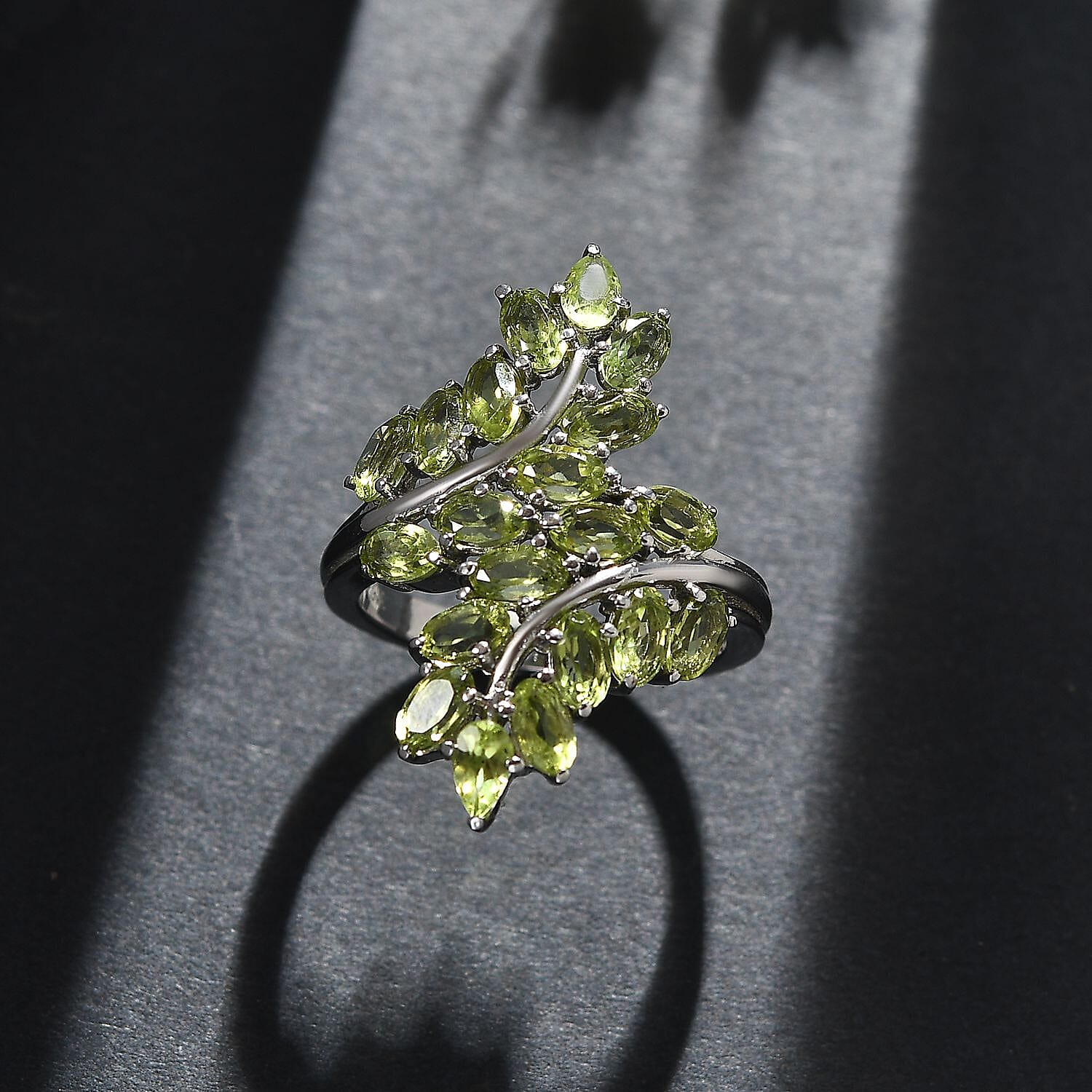 Hebei Peridot 4.20 ctw Ring in Stainless Steel (Size 8.0)
