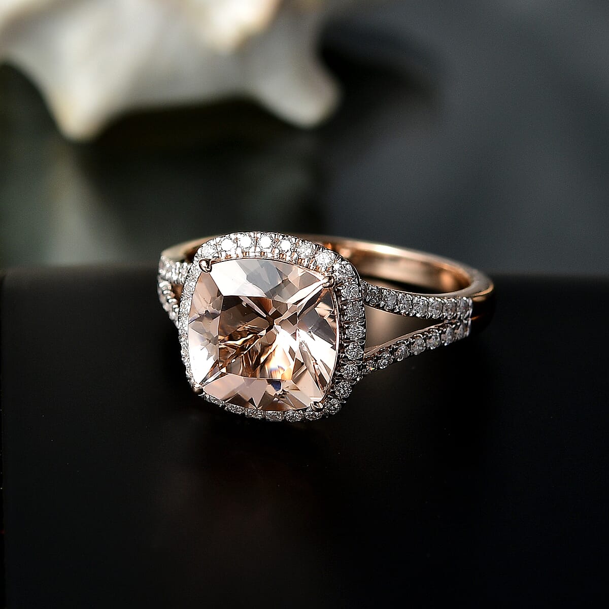 Certified & Appraised Luxoro AAA Marropino Morganite and G-H I2 Diamond 3.91 ctw Ring in 10K Rose Gold (Size 7.0) (Del. in 10-15 Days) image number 1