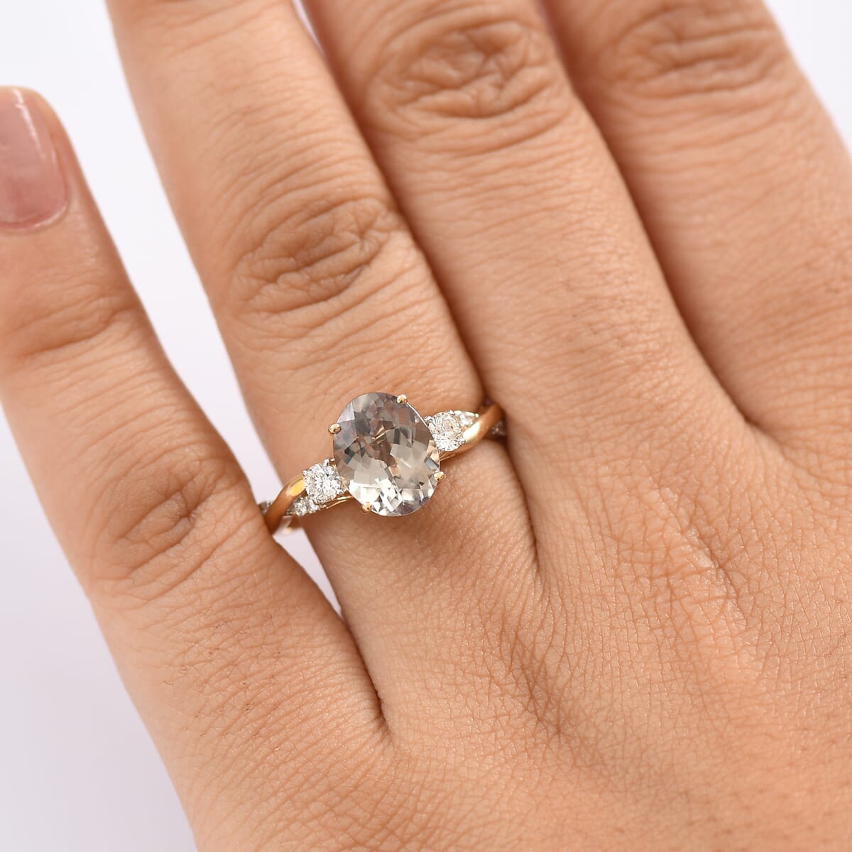 Certified & Appraised Luxoro AAA Turkizite and G-H I2 Diamond 3.43 ctw Ring in 14K Yellow Gold (Size 10.0) (Del. in 10-15 Days) image number 2