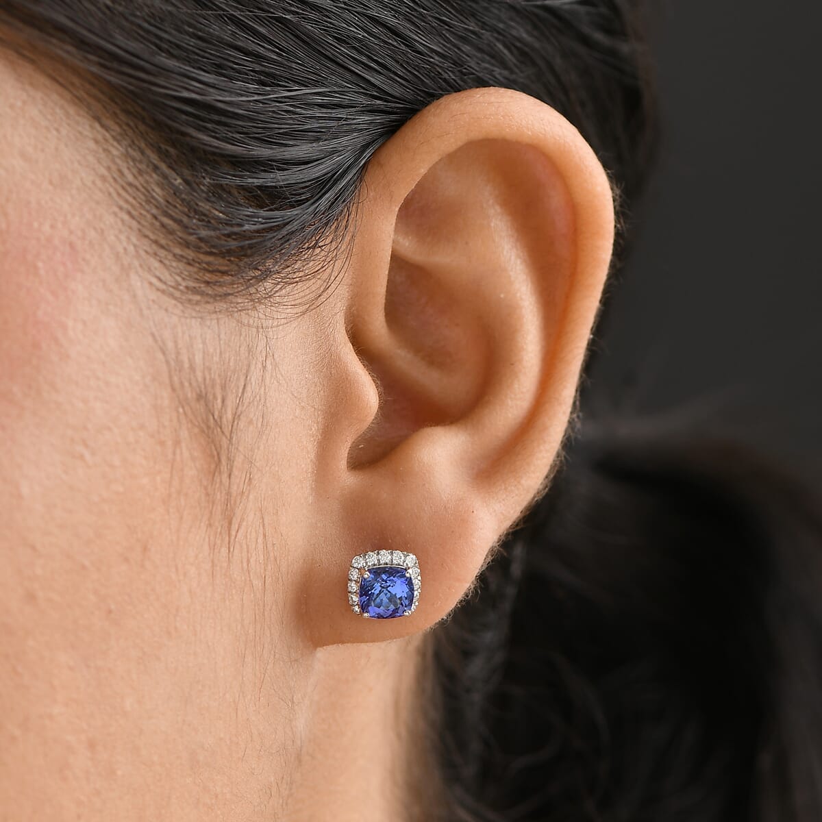 Certified & Appraised Rhapsody AAAA Tanzanite and E-F VS Diamond 2.80 ctw Stud Earrings in 950 Platinum (Del. in 7-10 Days) image number 2