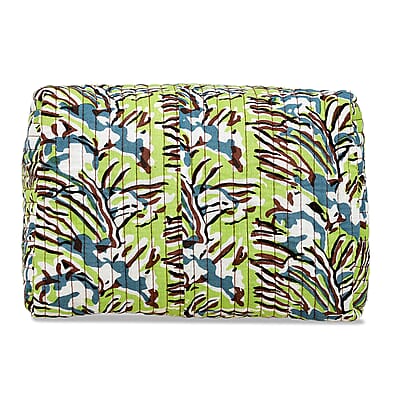 Green Quilted Fabric Set of 4 Pouches with Zipper Closure