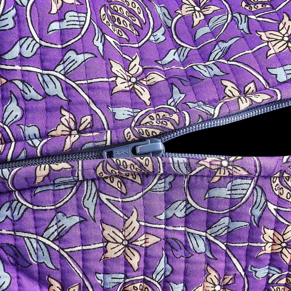 Violet Quilted Fabric Set of 4 Pouches with Zipper Closure image number 5