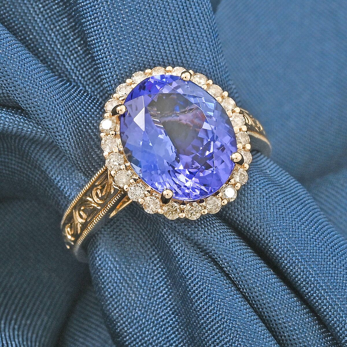 Certified & Appraised Luxoro 10K Yellow Gold AAA Tanzanite, Diamond (I2) (0.33 cts) Ring (Size 5.5) 5.05 ctw image number 1