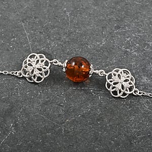 Baltic Amber Floral Round Bracelet in Sterling Silver (6.00 In)