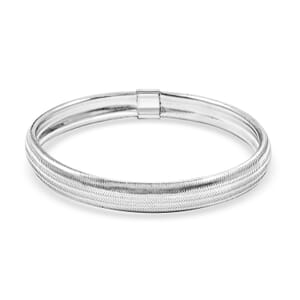 Italian 8mm Flex Domed Stretch Bracelet in 10K White Gold (7.0-8.0In) 2.25 Grams