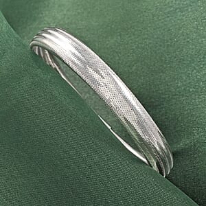 Italian 10K White Gold Domed Stretch Bracelet (7.0-8.0 Inches) ( 8mm, 2.25 Grams)