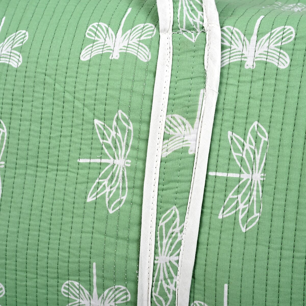 Green Quilted Fabric Bag with Zipper Closure image number 8