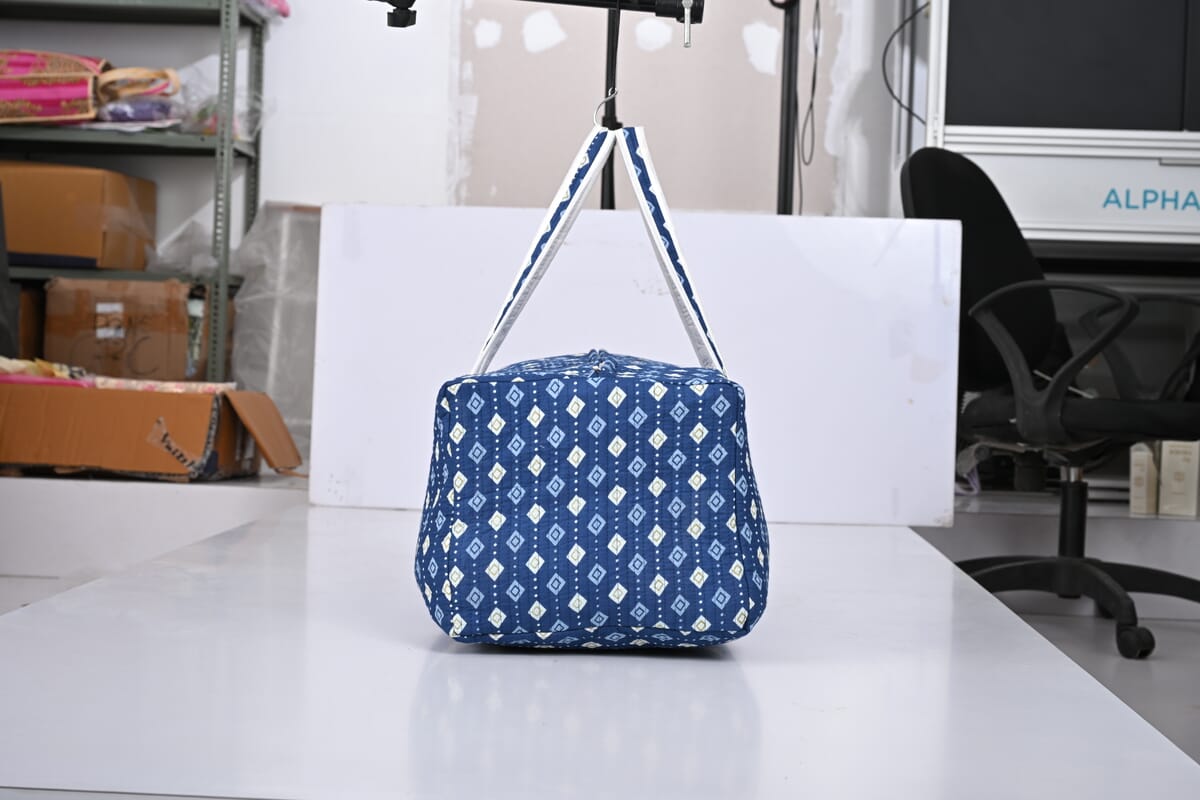 Blue Quilted Fabric Bag with Zipper Closure image number 5