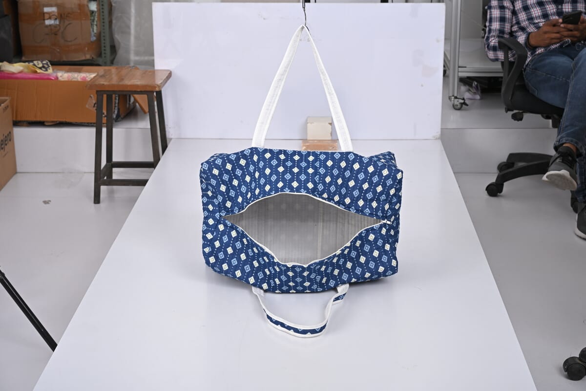 Blue Quilted Fabric Bag with Zipper Closure image number 7