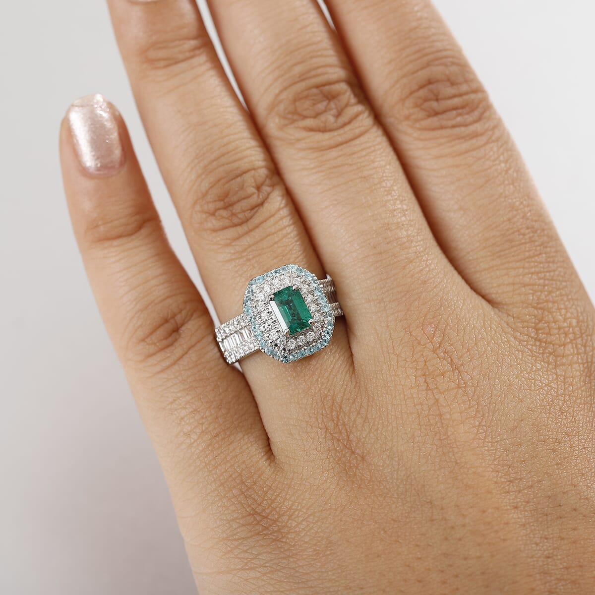 Certified & Appraised Rhapsody AAAA Kagem Zambian Emerald, Paraiba Tourmaline and E-F VS2 Diamond 2.00 ctw Ring in 950 Platinum (Size 10.0) 9.40 Grams image number 2