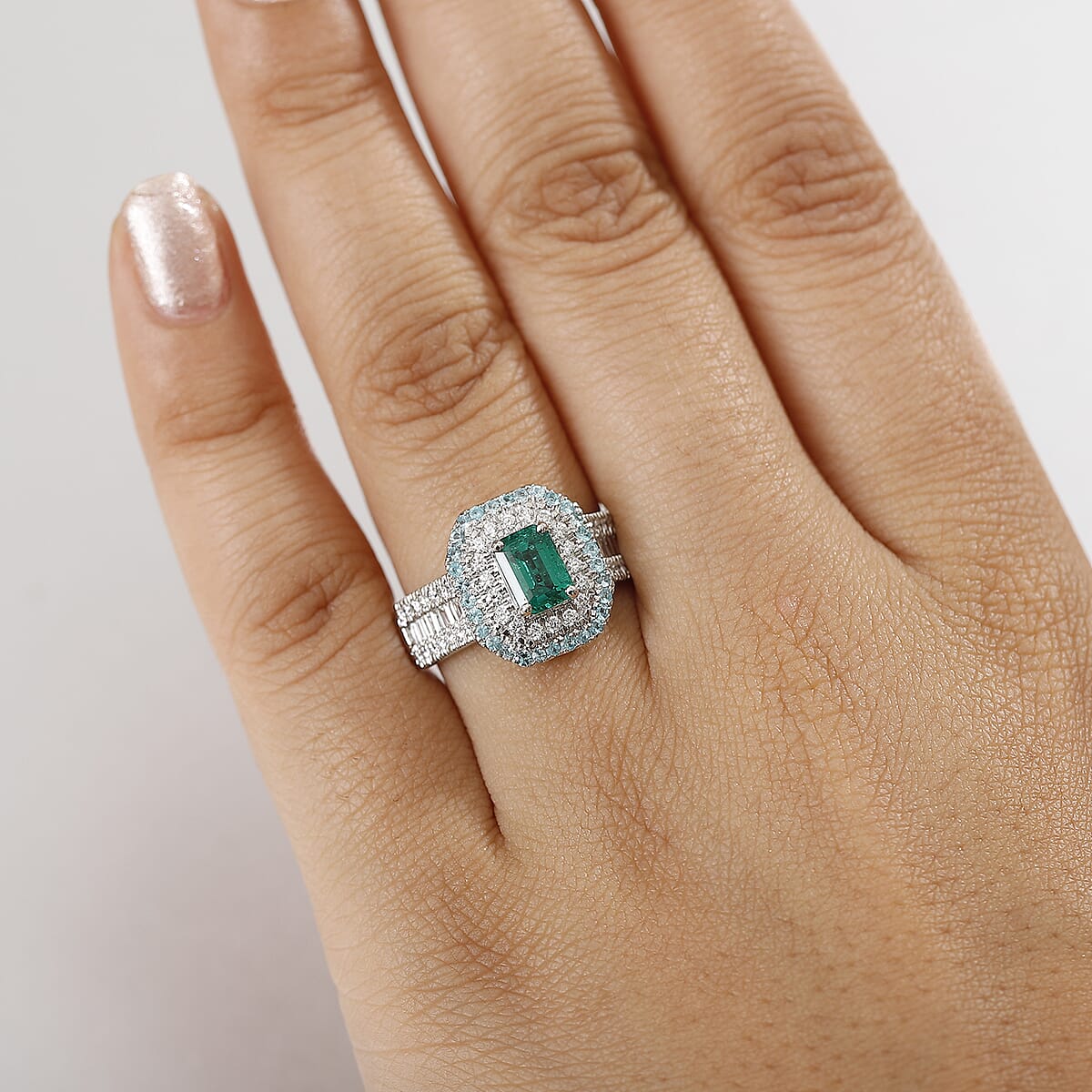 Certified & Appraised Rhapsody AAAA Kagem Zambian Emerald, Paraiba Tourmaline and E-F VS2 Diamond 2.00 ctw Ring in 950 Platinum (Size 9.0) 9.40 Grams image number 2