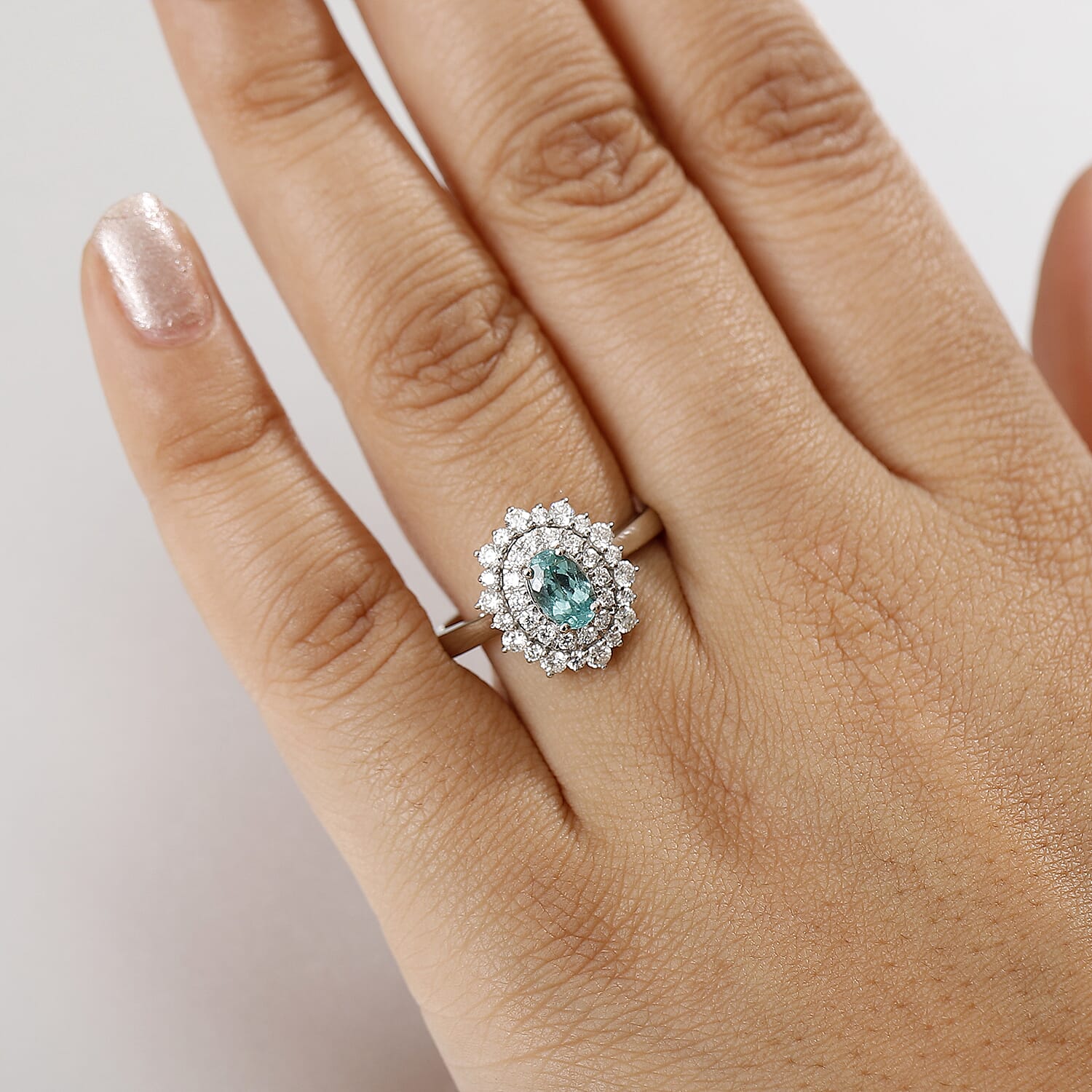 Rhapsody 950 Platinum AAAA Paraiba Tourmaline, Diamond (E-F, VS2) (0.85 cts) Ring (Size 6.5) (8 g) 1.65 ctw