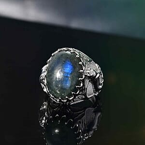 AAA Malagasy Labradorite Solitaire Ring in Rhodium Over Sterling Silver (Size 11.5) 13.25 ctw