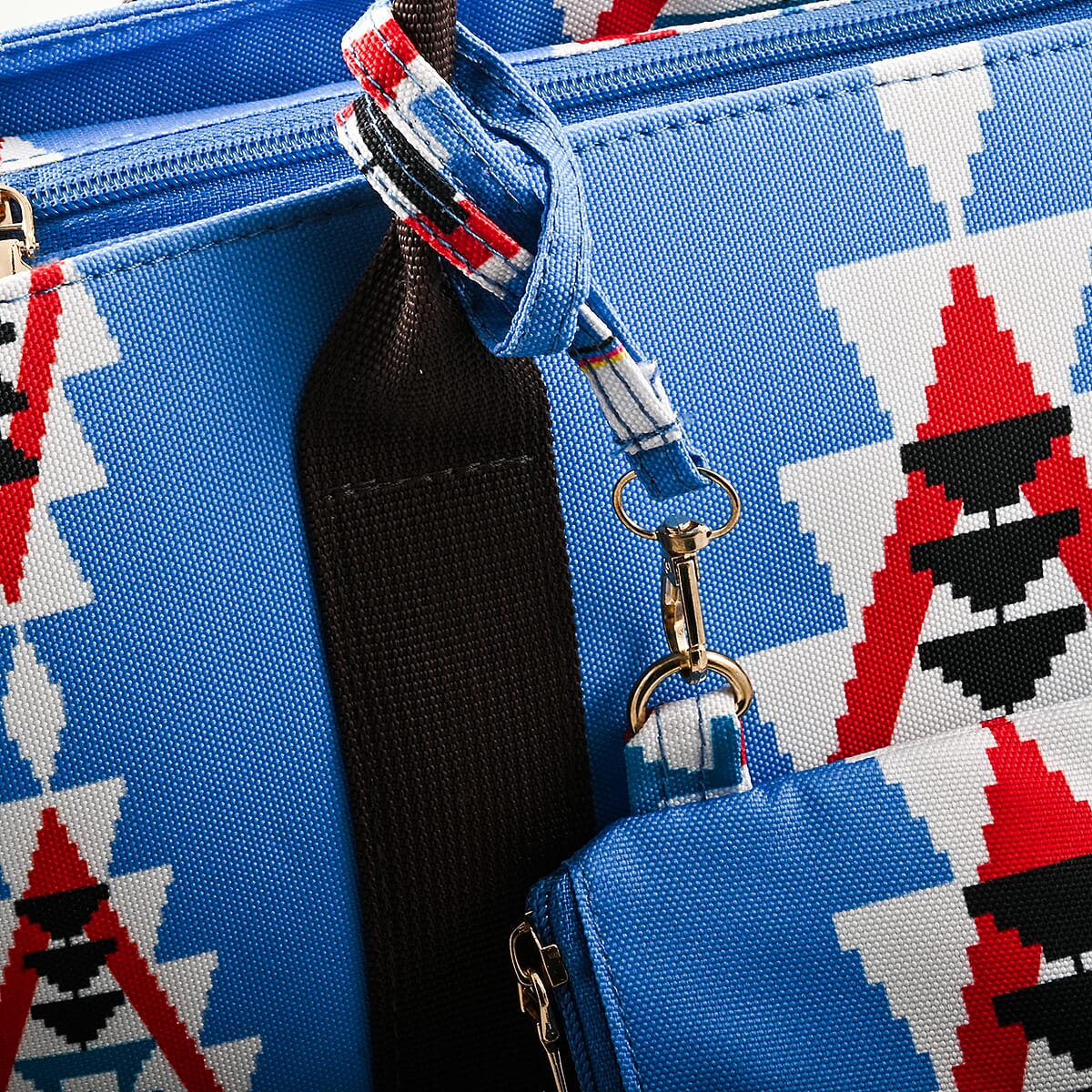 Light Blue Charming Bohemian Pattern Set of Tote Bag and Wrist Bag image number 4