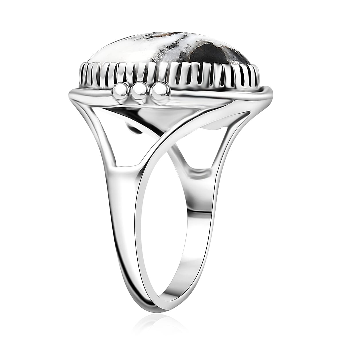 D'Joy Artisan Crafted White Buffalo 7.15 ctw Leaf and Flower Ring in Sterling Silver (Size 10.0)