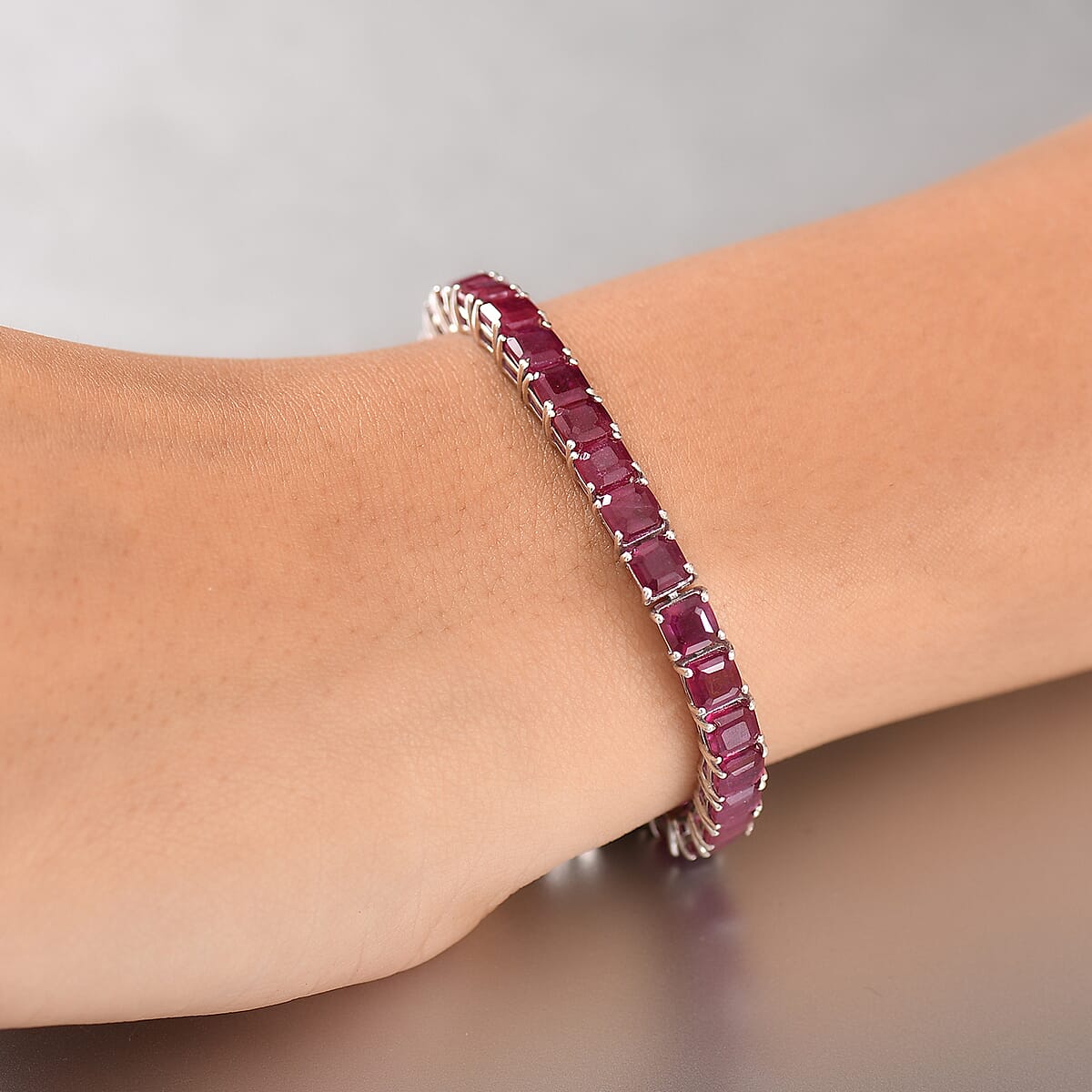 Asscher Cut Niassa Ruby (FF) 33.00 ctw Regal Lineage Bracelet in Rhodium Over Sterling Silver (7.25 In) image number 2