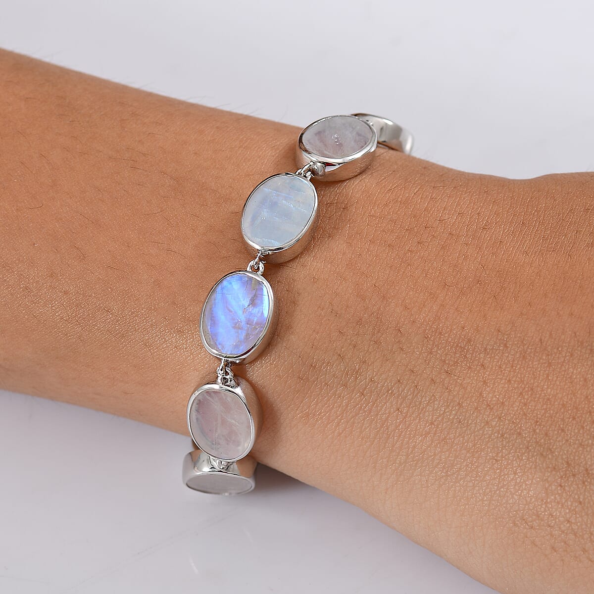 Premium Rainbow Moonstone 55.25 ctw Bracelet in Rhodium Over Sterling Silver (7.50 In) image number 2