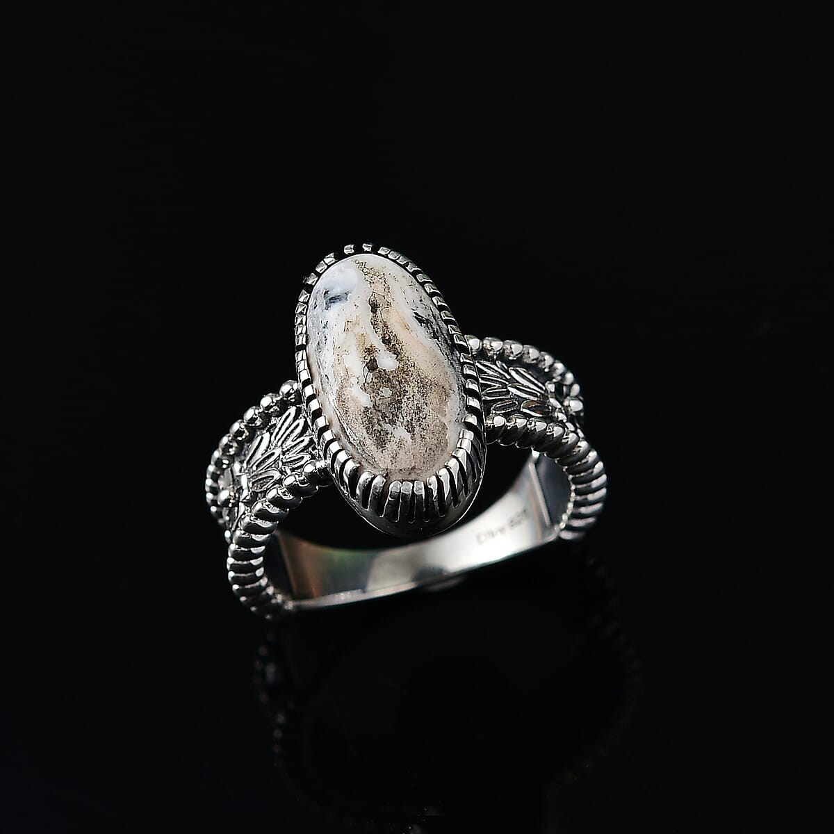 D'Joy Artisan Crafted White Buffalo 4.50 ctw Southwest Ring in Sterling Silver (Size 6.0)  image number 1