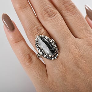 D'Joy Artisan Crafted White Buffalo 10.50 ctw Native American and Southwestern Ring in Sterling Silver (Size 7.0)