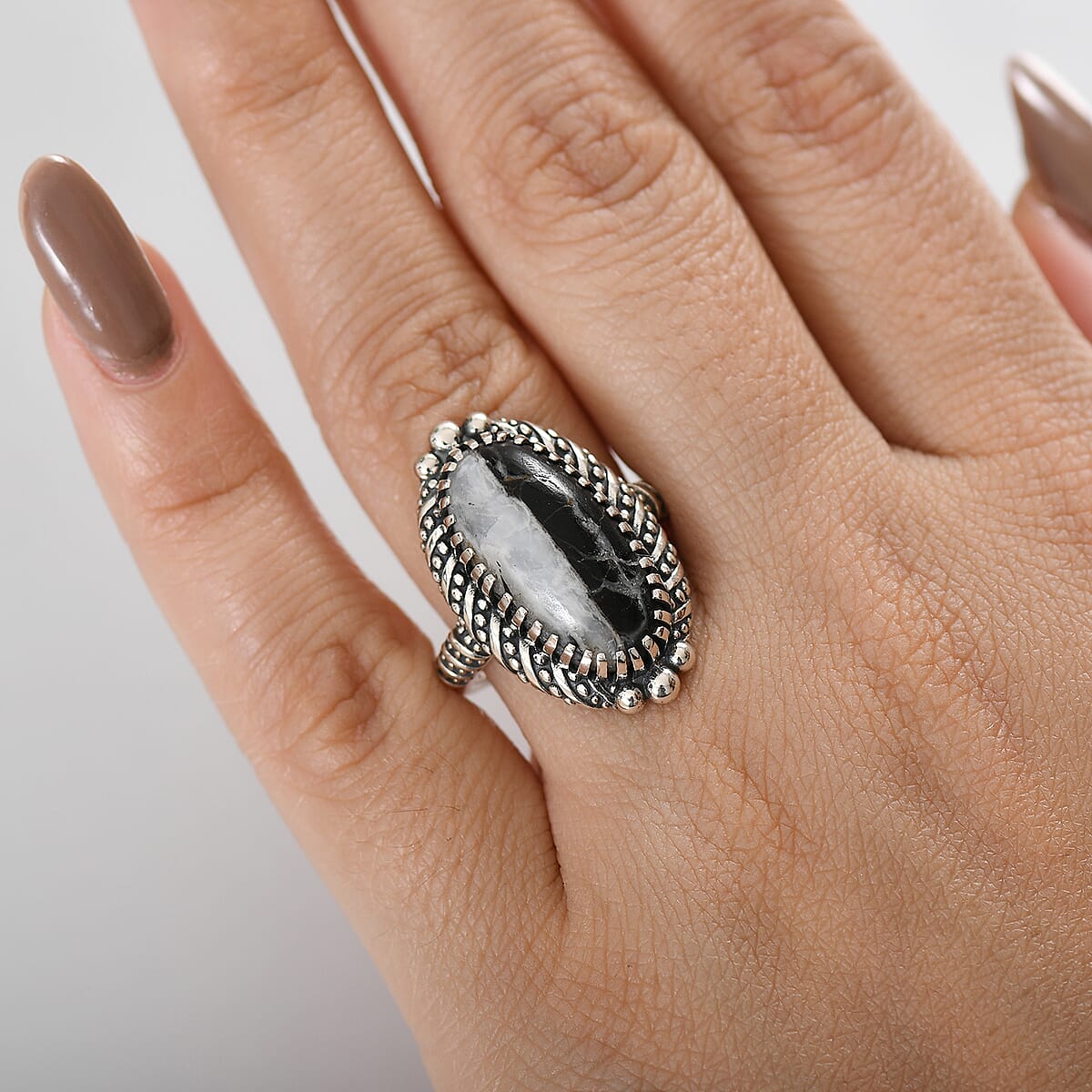 D'Joy Artisan Crafted White Buffalo 10.50 ctw Native American and Southwestern Ring in Sterling Silver (Size 9.0) image number 2