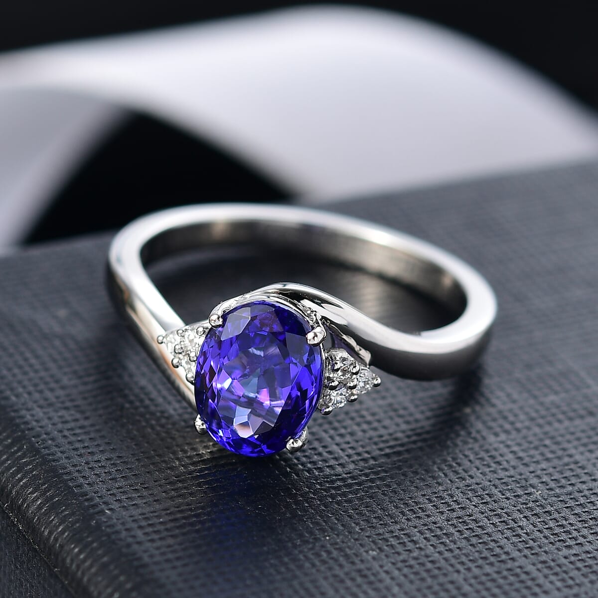 Certified & Appraised Rhapsody 950 Platinum AAAA Tanzanite, Diamond (E-F, VS) Ring (6.25 g) (Del. in 10-15 Days) 2.80 ctw image number 1