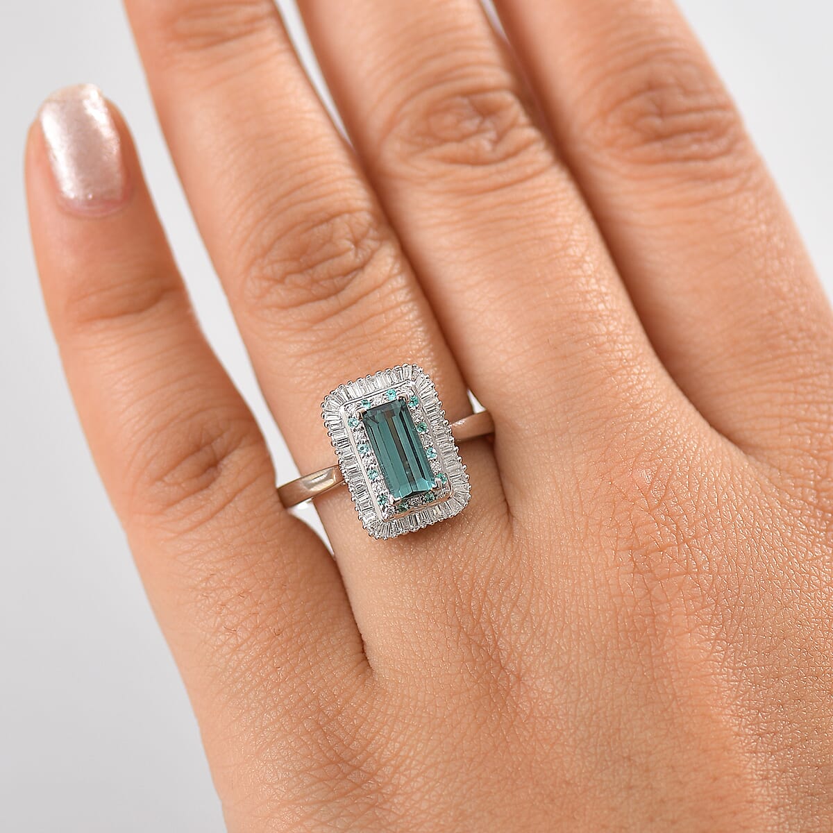 Certified & Appraised Luxoro AAAA Lagoon Tourmaline, Paraiba Tourmaline and G-H I2 Diamond 1.75 ctw Ring in 10K White Gold (Size 8.0) image number 2