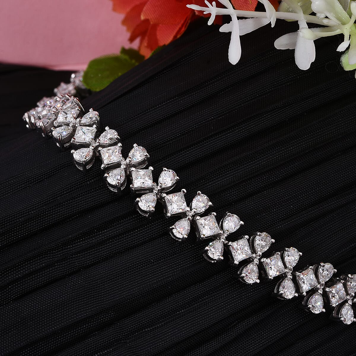 Moissanite 14.85 ctw Celestial Bow Bracelet in Rhodium Over Sterling Silv (7.25 In)  image number 1