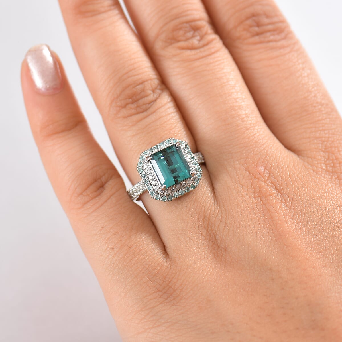 Certified & Appraised Rhapsody AAAA Pirineu Lagoon Tourmaline, Paraiba Tourmaline and E-F VS2 Diamond 5.15 ctw Ring in 950 Platinum (Size 7.0) 8.10 Grams image number 2