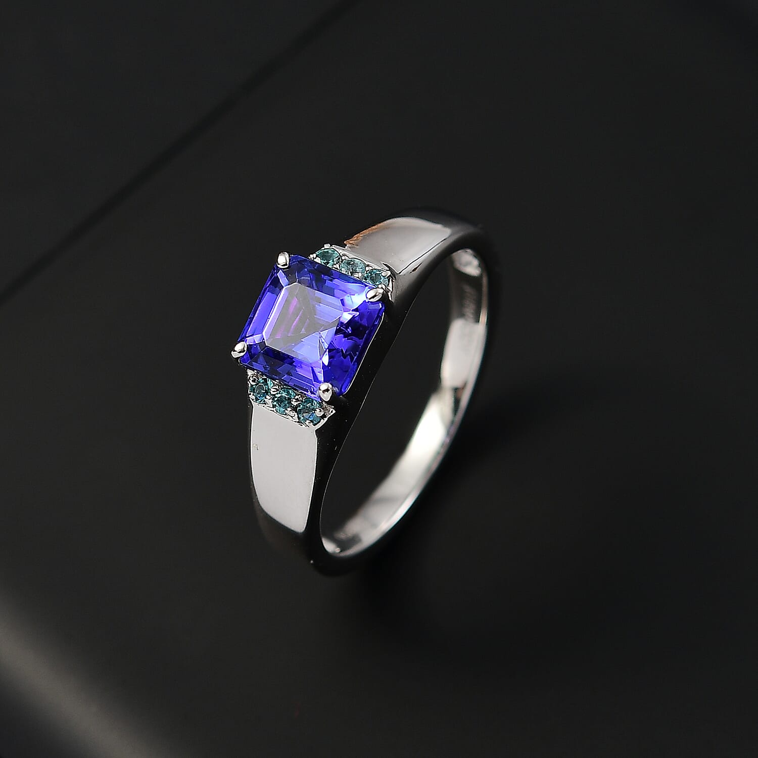 10 - Product card gallery slide 2 (9432753930495)
