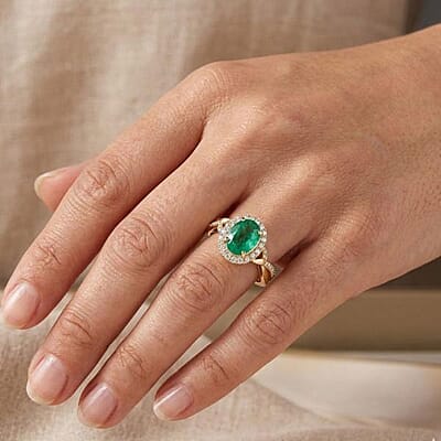 Luxoro 14K Yellow Gold AAA Kagem Zambian Emerald, Diamond (G-H I2) Ring (Size 6.0) 1.50 ctw