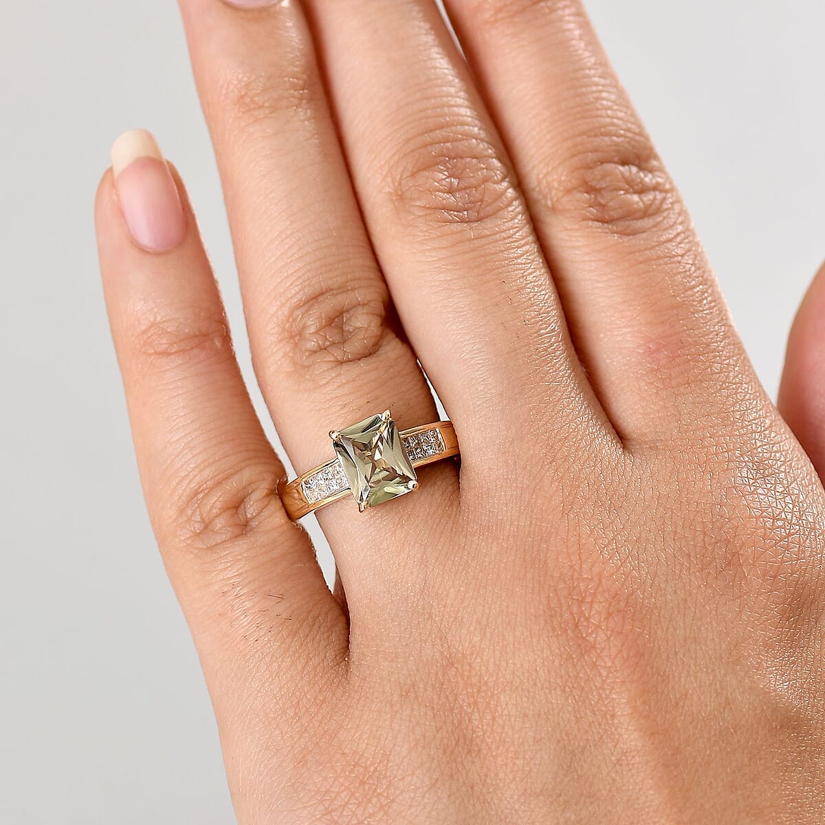 Luxoro AAA Turkizite and Diamond I2 2.90 ctw Art Deco Ring in 10K Yellow Gold (Size 7.0) image number 2