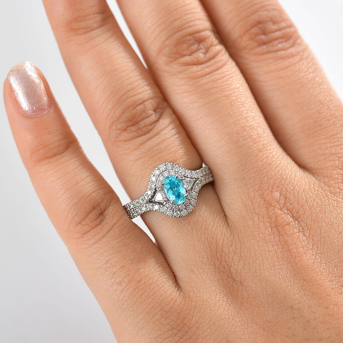 Certified & Appraised Rhapsody AAAA Paraiba Tourmaline and E-F VS2 Diamond 2.00 ctw Ring in 950 Platinum (Size 7.0) 7.60 Grams image number 2