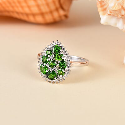 D'Joy Chrome Diopside and White Zircon 1.65 ctw Ring in Rhodium Over Sterling Silver (Size 10.0)