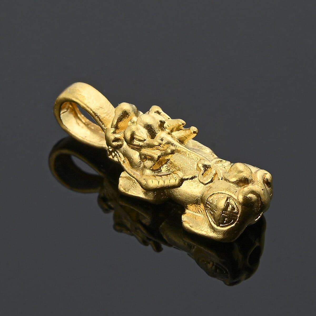 24K Yellow Golden Pixiu Pendant without Chain (0.10 g) image number 1