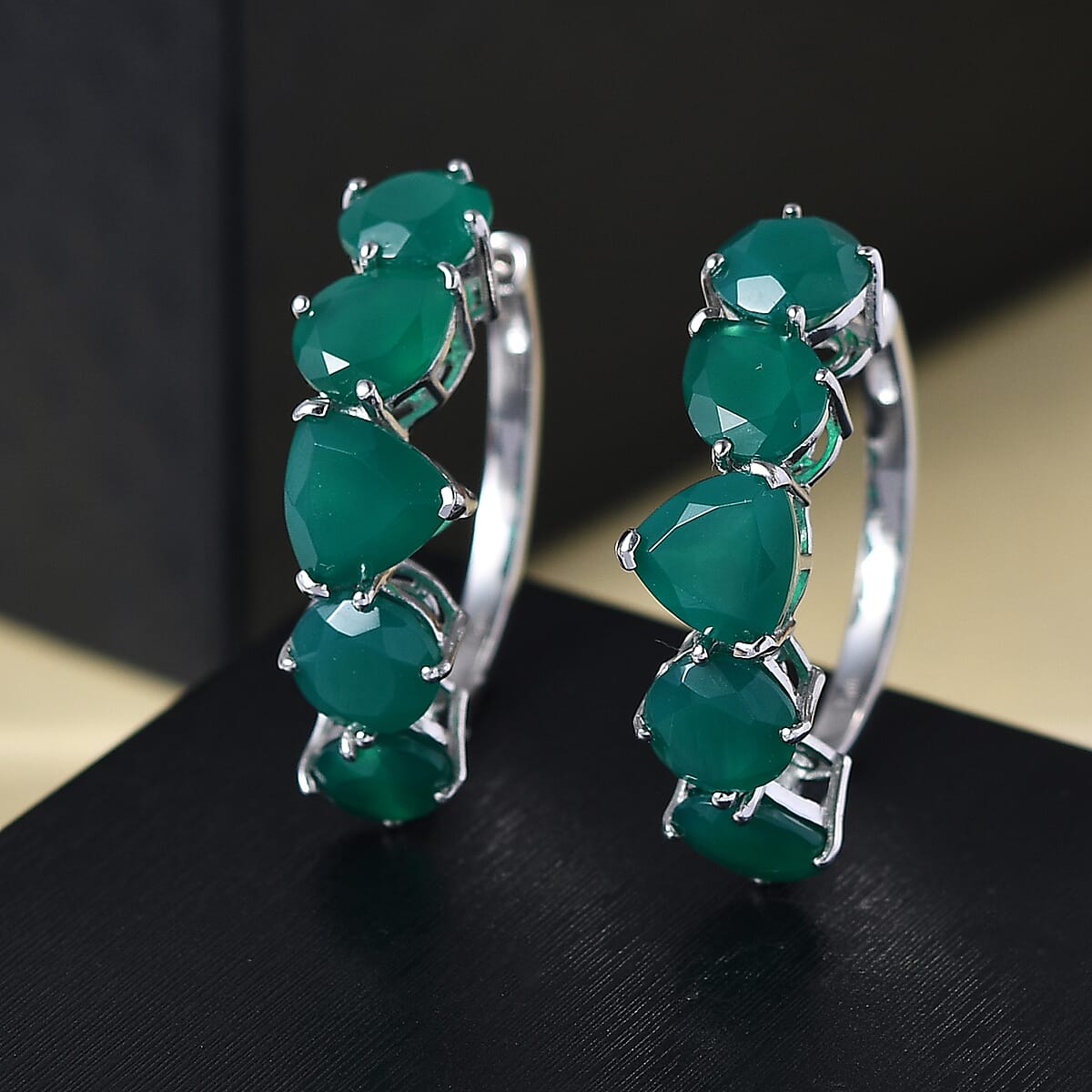 Karis Verde Onyx 19.00 ctw Flowing Vines Hoop Earrings in Platinum Bond  image number 1