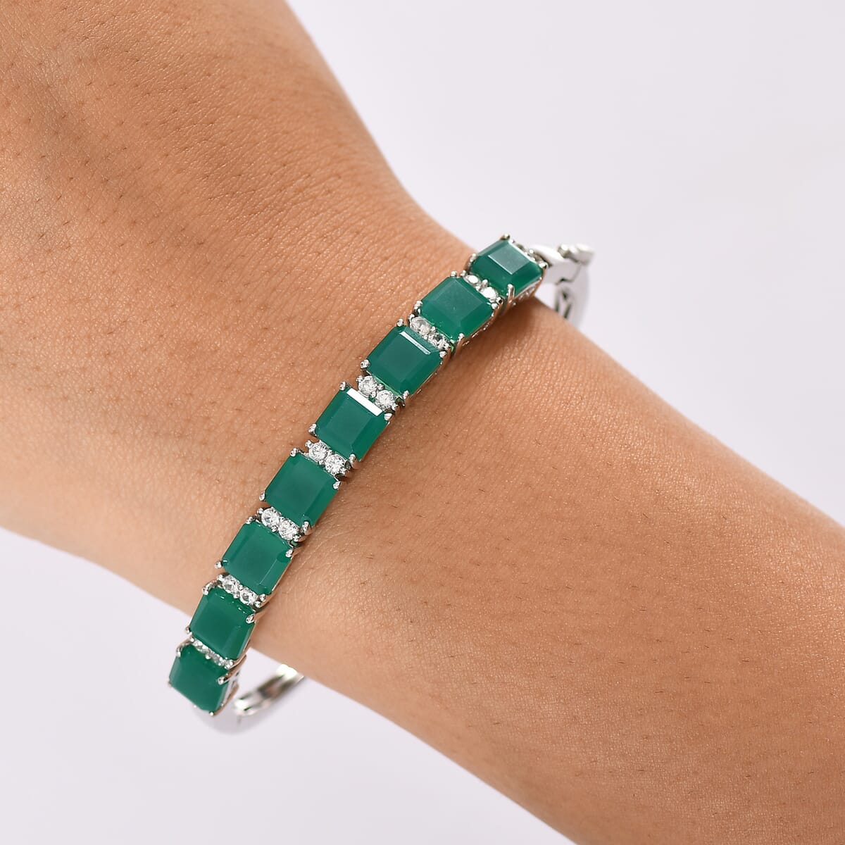 Karis Verde Onyx and White Zircon 15.50 ctw Art Deco Bangle Bracelet in Platinum Bond (7.25 In) image number 2