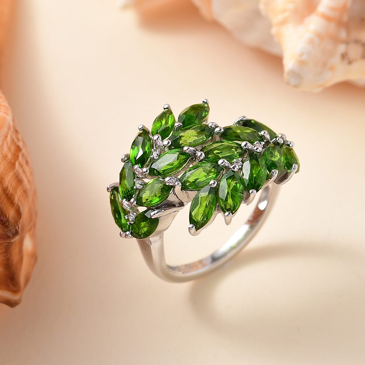Chrome Diopside and White Zircon 5.15 ctw Ring in Rhodium Over Sterling Silver image number 1