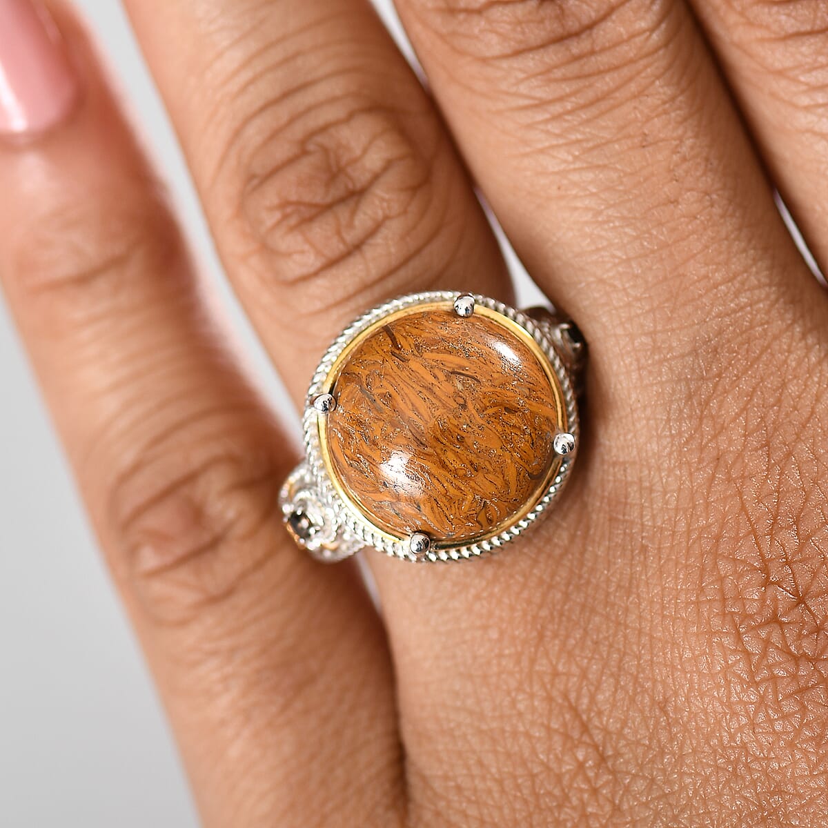 Script Stone and Brazilian Smoky Quartz 10.40 ctw Solitaire Ring in 14K YG and Platinum Over Copper (Size 7.0) image number 2