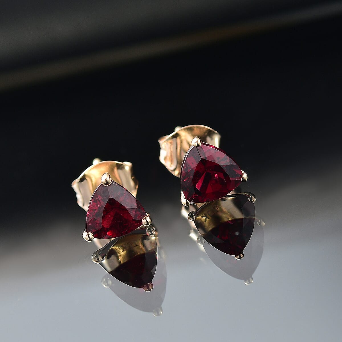 Luxoro AAA Anthill Garnet 1.83 ctw Solitaire Stud Earrings in 10K Yellow Gold  image number 1