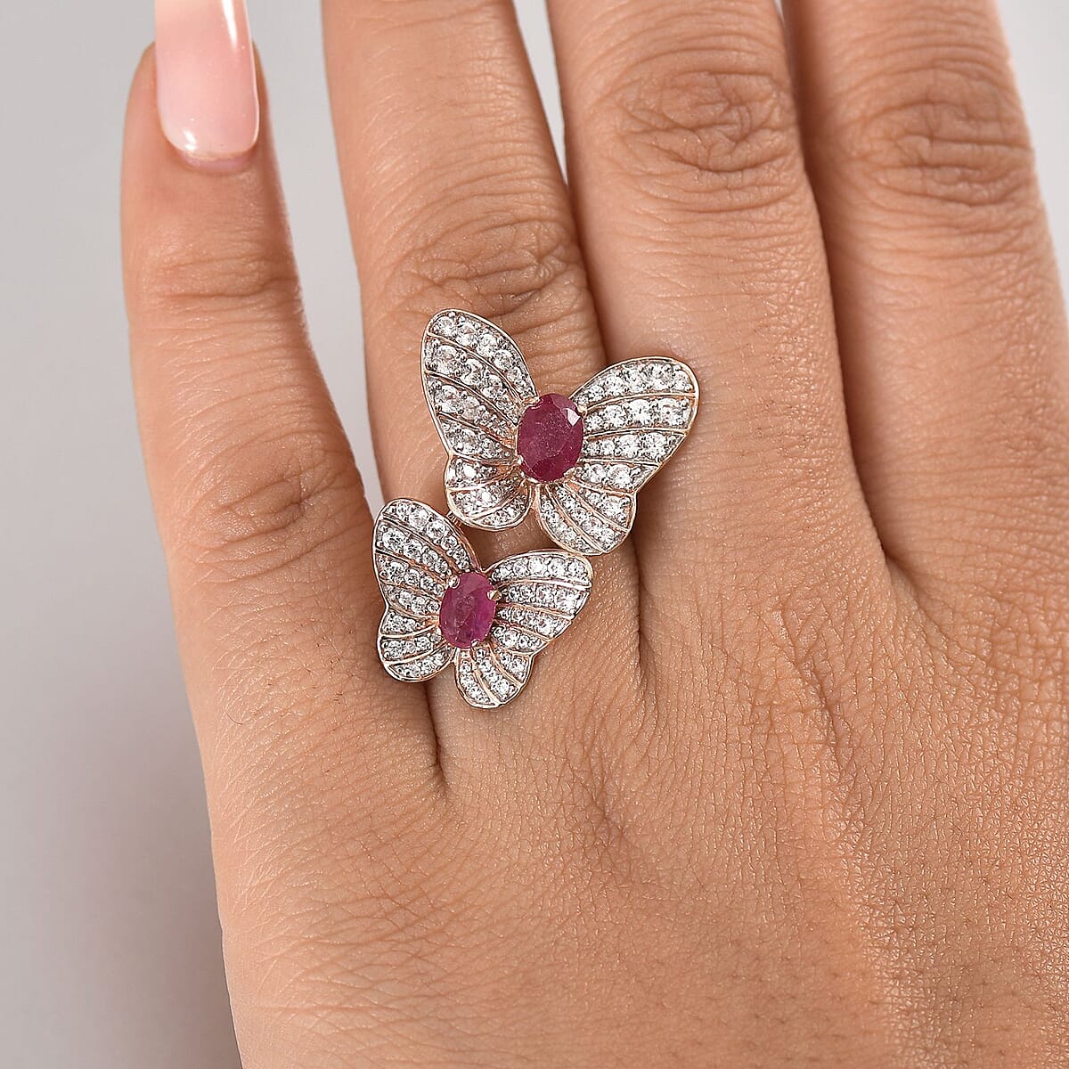 GP Trionfo Collection Premium Niassa Ruby and White Zircon 4.20 ctw Butterfly Ring in 18K Vermeil Rose Gold Over Sterling Silver (Size 5.0) image number 2
